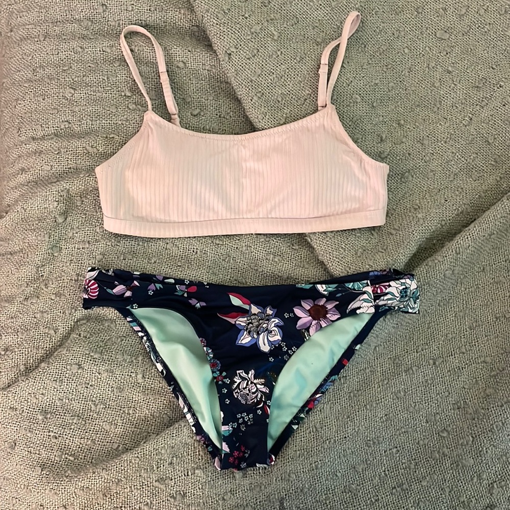 Jessica Simpson bikini